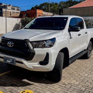 Toyota - 2.8 D-4D TURBO DIESEL CD POWER PACK 4X4 MANUAL