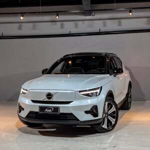 Volvo - XC40 Recharge Plus (Elétrico)