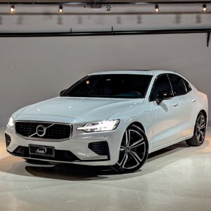 Volvo - S60 T-8 R-DESIGN 2.0 407cv 4p Híbrido
