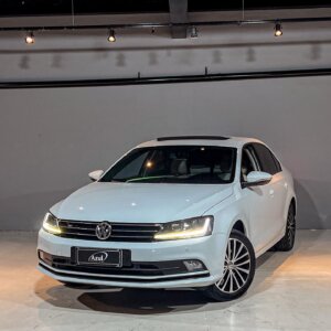 VolksWagen - JETTA Comfortline 1.4 TSI 16V 4p Aut.