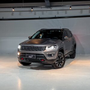 Jeep - COMPASS TRAILHAWK 2.0 4x4 Dies. 16V Aut.